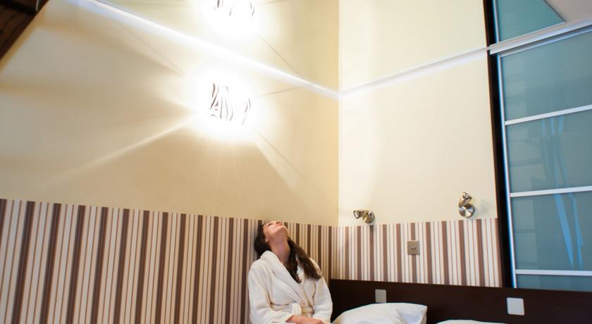 Aparthotel Kadetus Krasków Εξωτερικό φωτογραφία