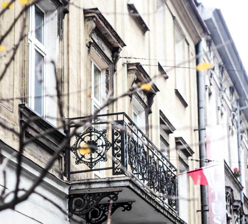 Aparthotel Kadetus Krasków Εξωτερικό φωτογραφία