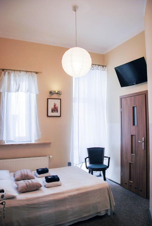 Aparthotel Kadetus Krasków Εξωτερικό φωτογραφία