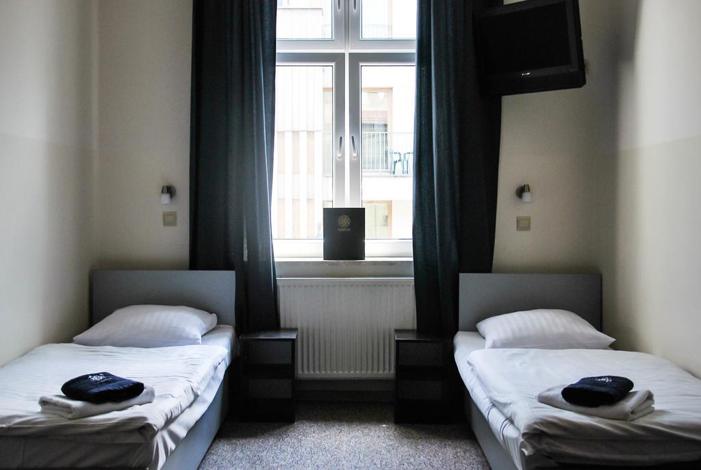 Aparthotel Kadetus Krasków Εξωτερικό φωτογραφία