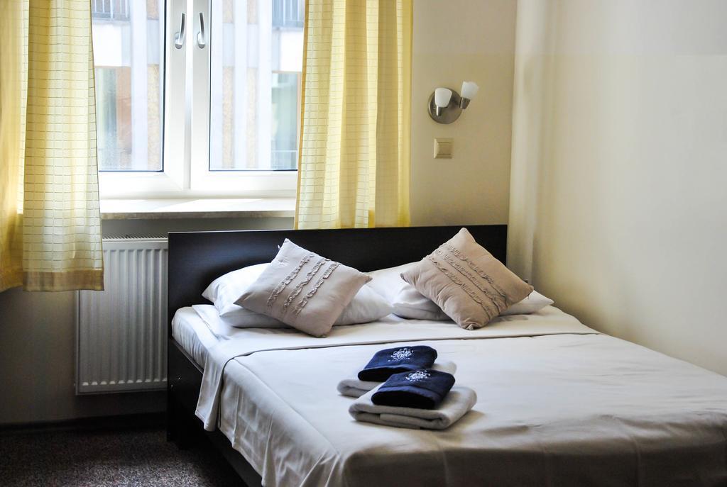 Aparthotel Kadetus Krasków Εξωτερικό φωτογραφία