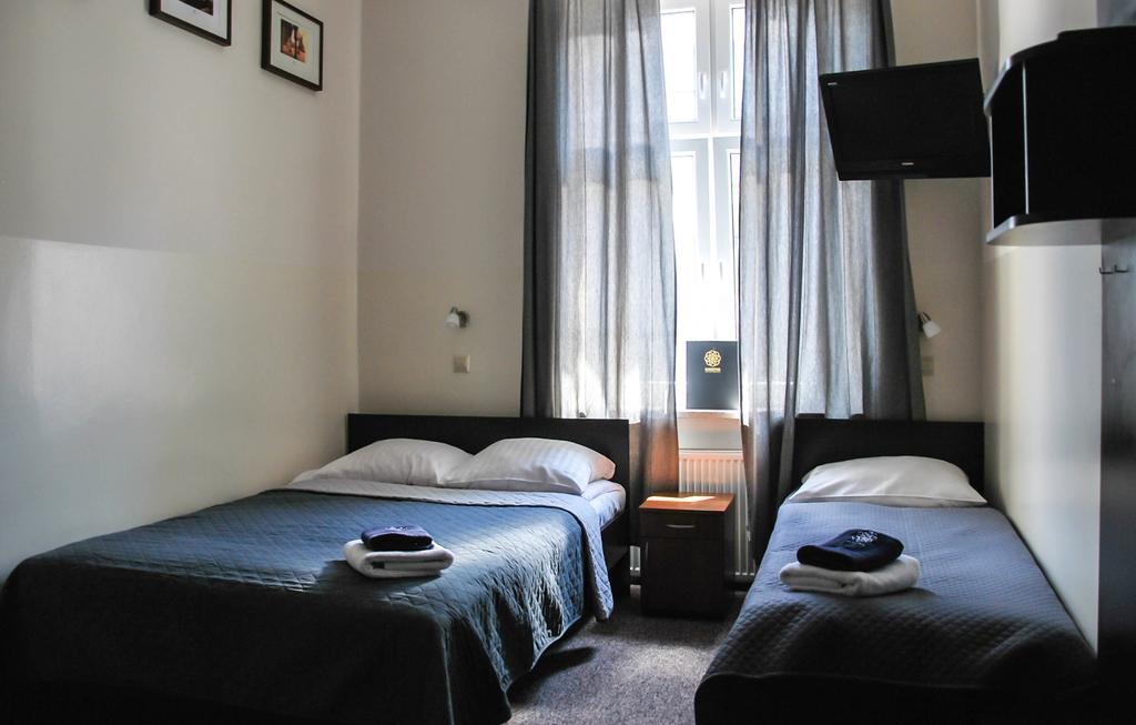 Aparthotel Kadetus Krasków Εξωτερικό φωτογραφία