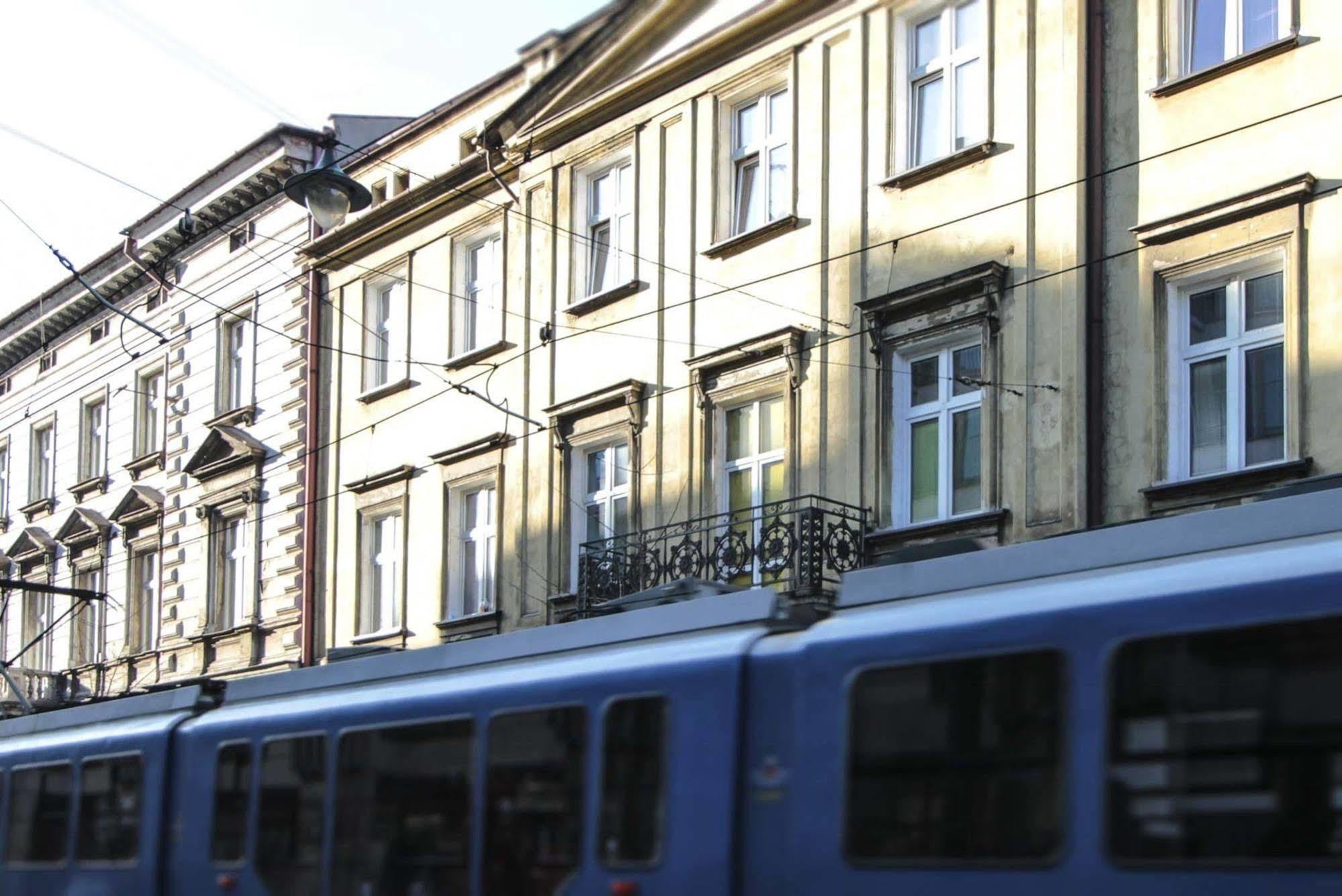 Aparthotel Kadetus Krasków Εξωτερικό φωτογραφία