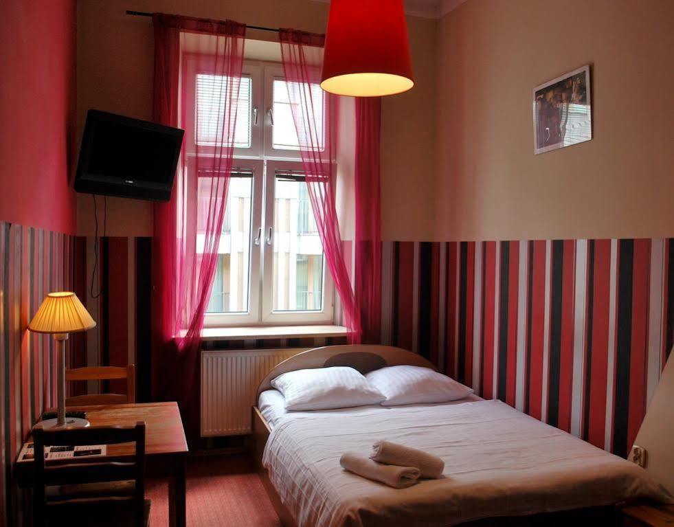 Aparthotel Kadetus Krasków Εξωτερικό φωτογραφία